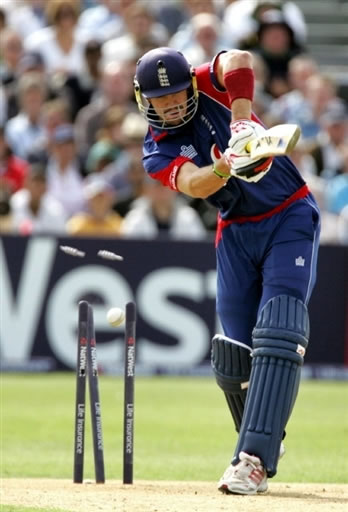 Pietersen is clean bowled by Mohammad Asif