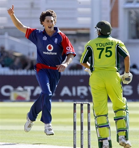 Lewis celebrates the wicket of Younis Khan