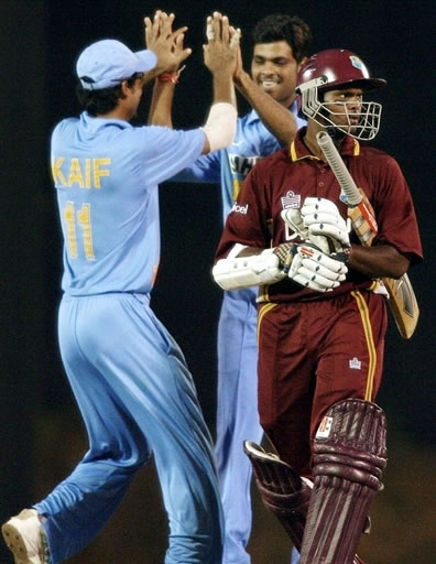 Chanderpaul walks back to the pavilion