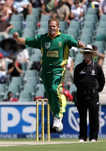 Pollock celebrates the wicket of Hafeez