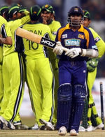 Pakistan players celebrates the wicket of Mahela Jayawardene