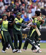 Pakistan team celebrate after qualify for the Twenty20 World Cup final