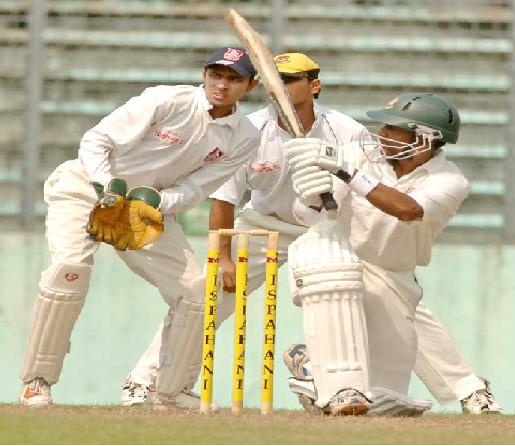 Dhaka's top-scorer Mohammad Rafique batting against Khulna