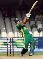 Herschelle Gibbs plays a shot