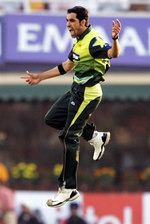 Umar Gul celebrates the wicket of Sachin