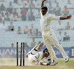 Saurav Ganguly dives in to avoid a runout