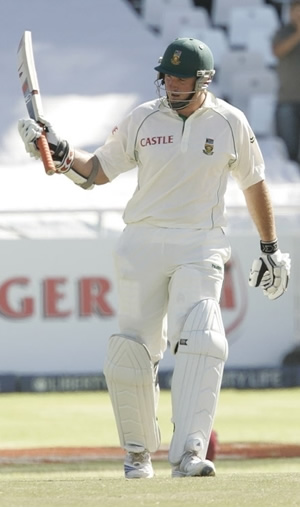 Graeme Smith celebrates his fifty