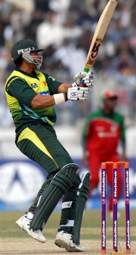 Nasir Jamshed plays a cut shot