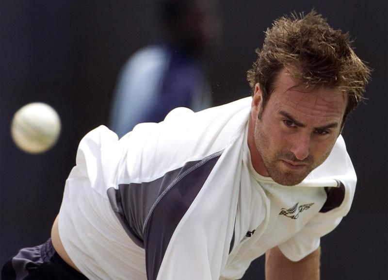 Mark Gillespie bowls in the nets during a World Cup cricket training session