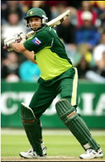 Shahid Afridi in action during his 56 off 26 balls at Hobart