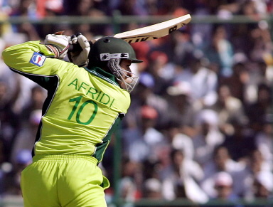 Shahid Afridi eyes a shot during the final