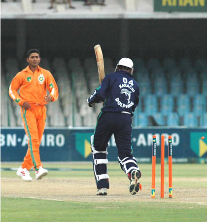 Fahadullah Khan bowled by Abdul Razzaq