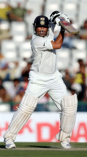 Sachin Tendulkar breaks Lara's world record of 11,953 runs in Test matches