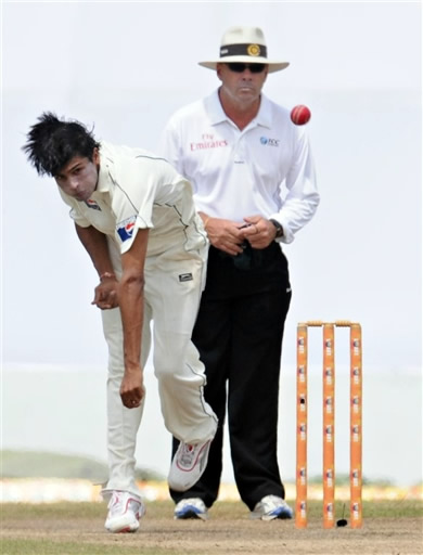 Mohammad Aamer delivers a ball