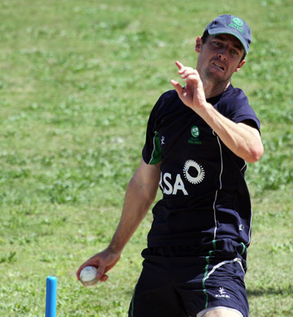 Alex Cusack bowling 