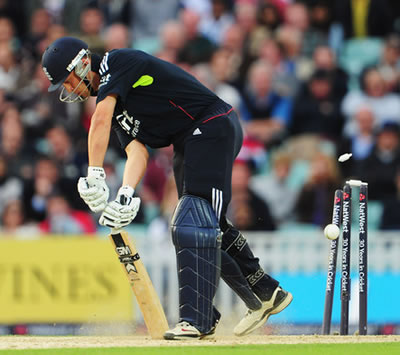 Jonathan Trott of England is bowled by Shoaib Akhtar