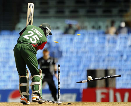 Steve Tikolo is bowled by Bennett