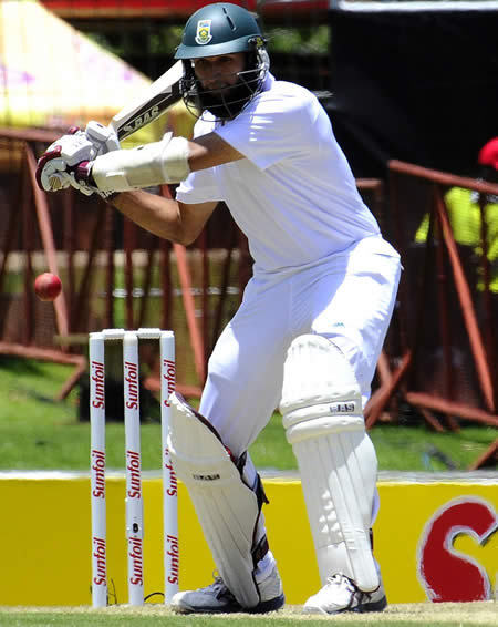 Hashim Amla prepares to cut the ball