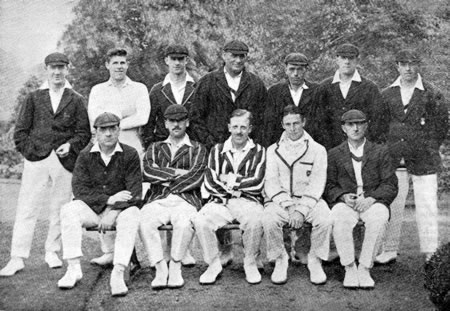 Derbyshire Team photograph 1922