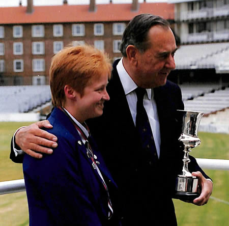 Karen Smithies England Women captain and Colin Cowdrey with the Women's World Cup 1993 trophy