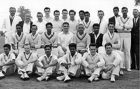 Edwinstowe and Pakistan Eaglets team photo 1959