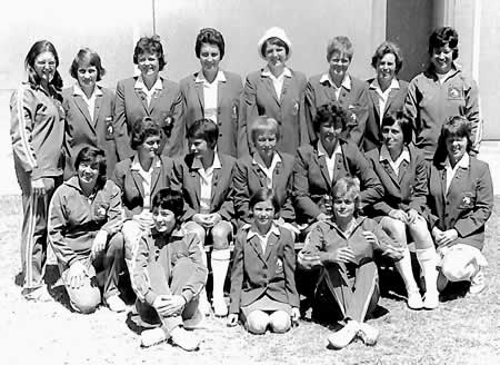 Unicorns Women Team photograph, 21 Dec 1983