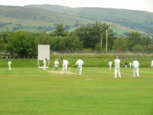 Cricket at Glossop