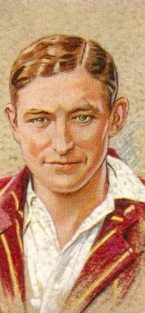 Cigarette card showing Maurice Turnbull