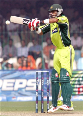 Shoaib Malik plays a shot