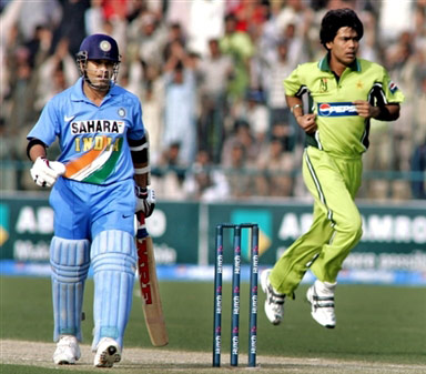 Sachin Tendulkar walks back to pavilion