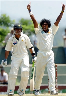 Malinga celebrates the dismissal of Kamran Akmal