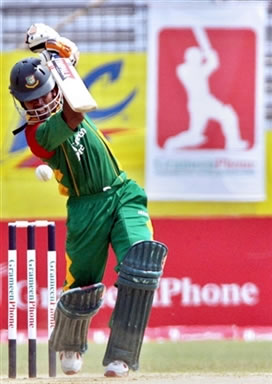 Saleh hits a boundary